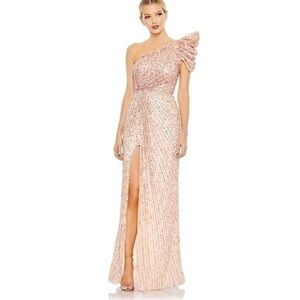 MAC DUGGAL Apricot Embellished Puff One Shoulder Gown